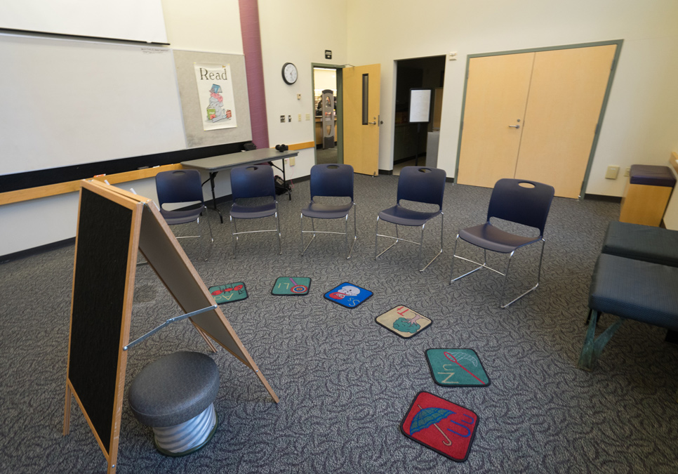 Meeting room area at the Delridge Branch