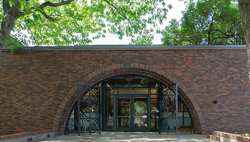  Exterior view of the Lake City Branch